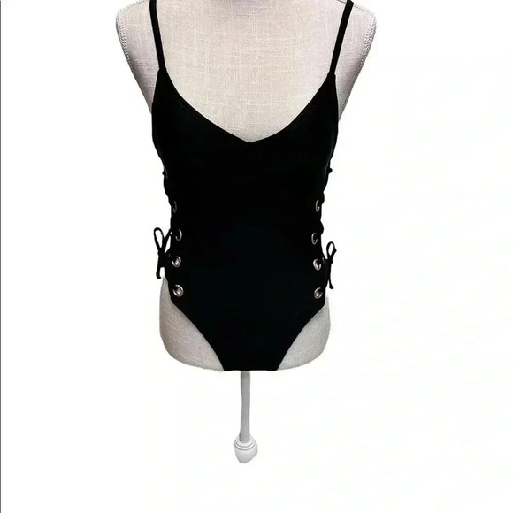 BRAND NEW WOMEN’S XHILARATION ONE PIECE BATHING SUIT•BLACK•SIZE XS• - Picture 2 of 5